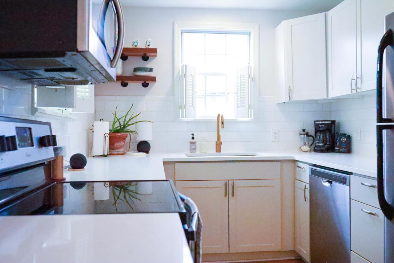 Вилла Sleeps 10! Minutes To Parris Island & Downtown Бофорт Экстерьер фото