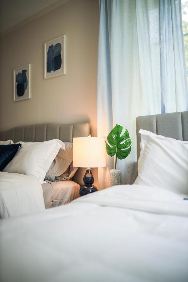 Вилла Sleeps 10! Minutes To Parris Island & Downtown Бофорт Экстерьер фото