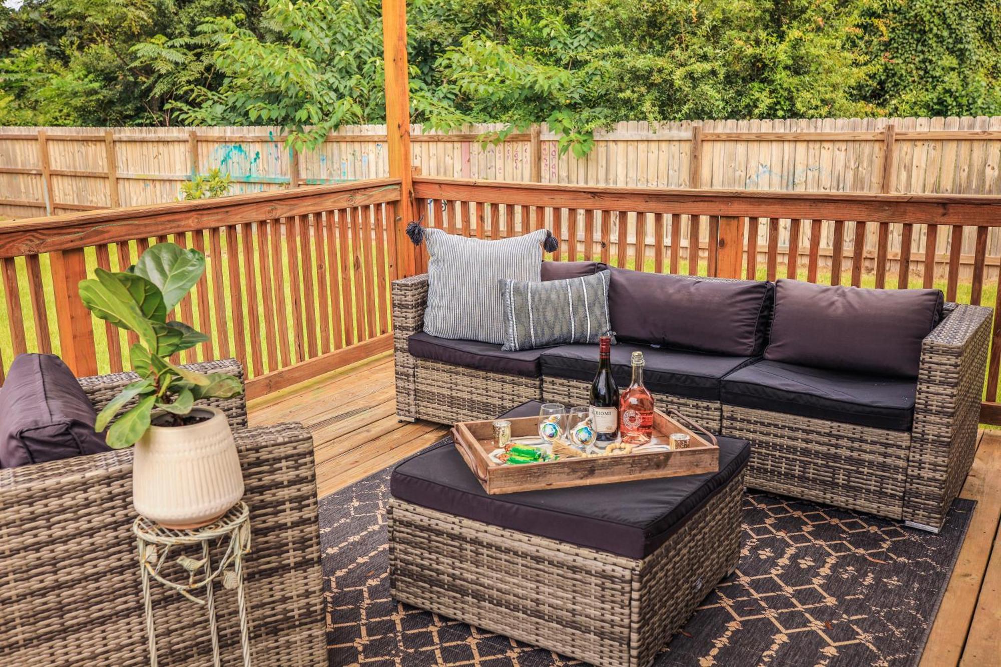 Вилла Sleeps 10! Minutes To Parris Island & Downtown Бофорт Экстерьер фото